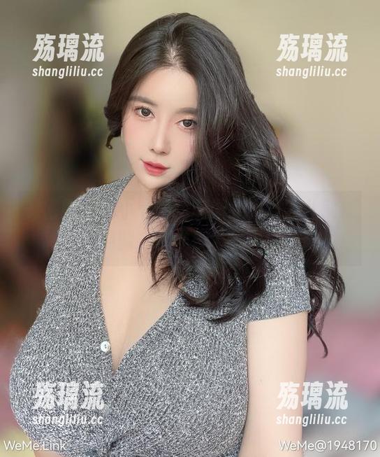 微密圈 - 猪小七的定制图集，没事儿就来翻翻，保准乐个不停！