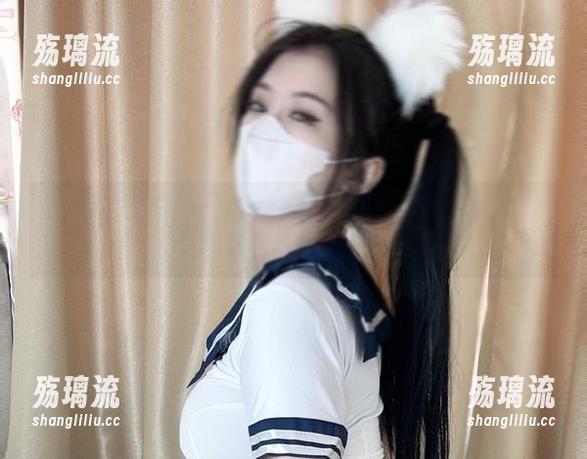 微密圈 - 猪饲料来了！放大看她的原图，有些意外的分享哦