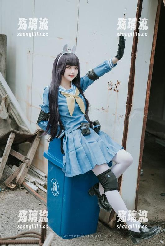 白莉爱吃巧克力的双马尾：美图与快乐分享的完美结合！