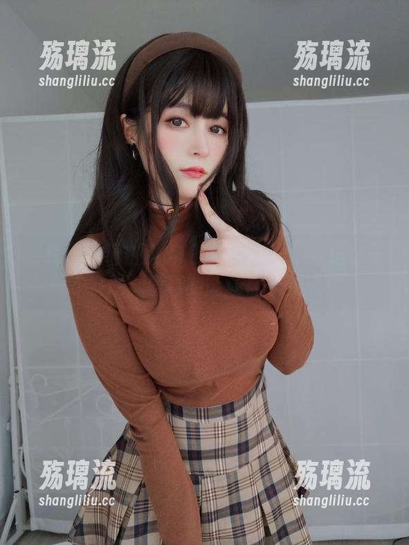 在线带你看白银81的棉袜原图！看这袜子才发现：爱真的能让袜子变美！