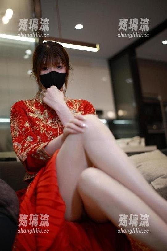 微密圈 - 教室&白龙猫女——最新图册的一点儿小投影。