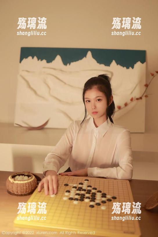 秀人网-乔伊joy 秀人网 - 在乔伊joy的校园,福利和图包都是必修课~