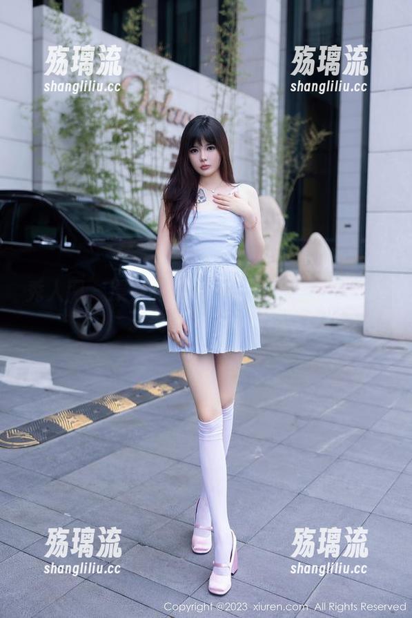 秀人网 - 漂亮的厨娘！夏馨瑶把厨房变成了美图大赏合集！