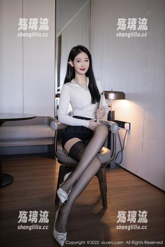 秀人网-杏子Yada 秀人网 - 杏子Yada的最新居家套图,懒得出门也能优雅又心机,一键拥有。