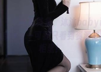 秀人网 – 白丝写真集，沐沐baby说这是天使的条件——可我只看到资源被困在衣柜里！