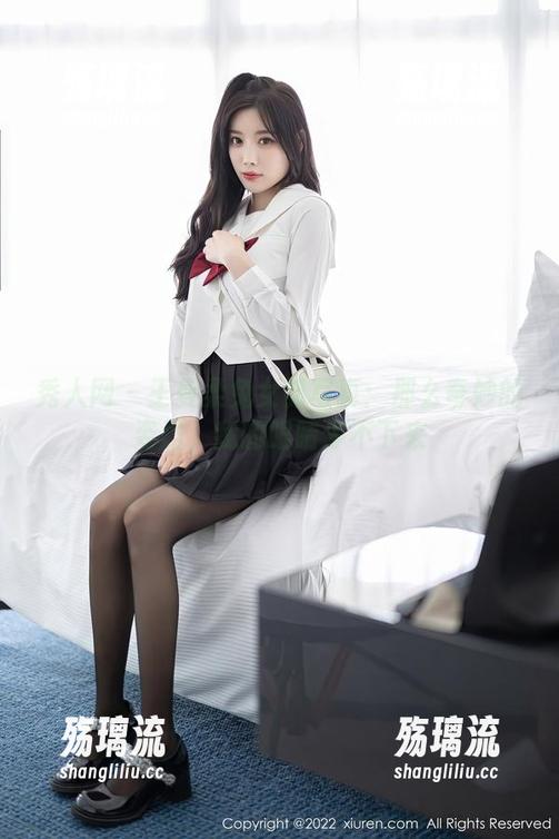 秀人网 - 王曼柔兔女郎写真：那么奇妙的姿势，我的眼睛停不下来