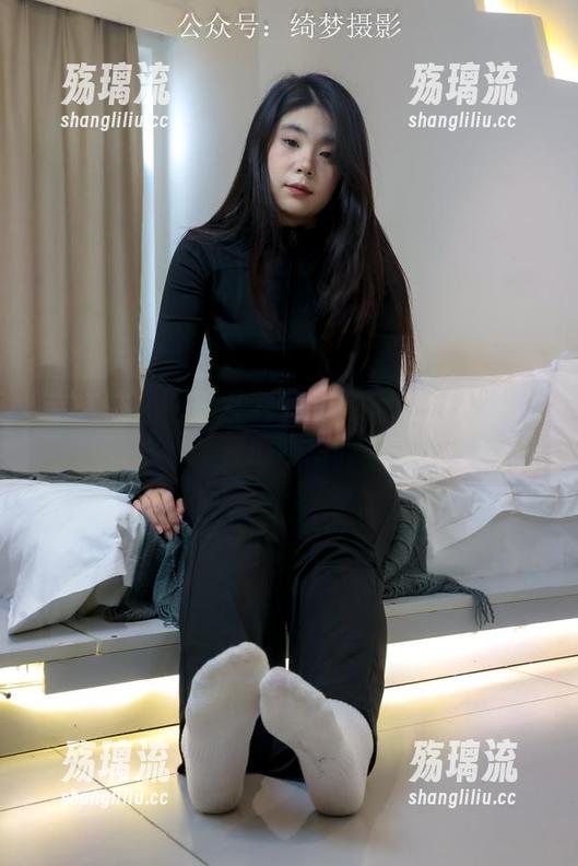 绮梦摄影-小艺 绮梦摄影 - 修女的另一个侧面:小艺合集真的不单调
