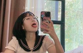 微密圈 – 如果黑丝能说话，那“胜利的小生活”的私拍合集可能会变成一个美丽的谎言。