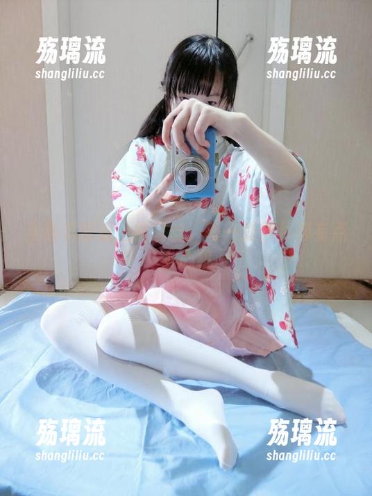 西尔酱 当西尔酱遇上裤里丝:每一张图片都有点小心机