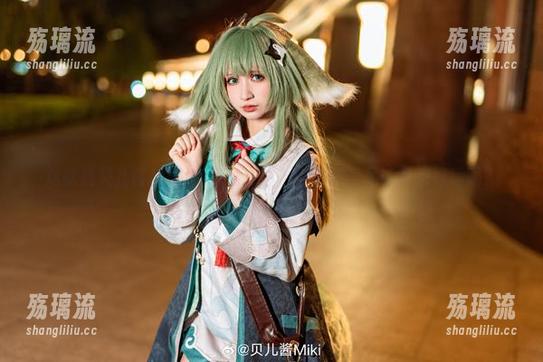 贝儿酱Miki 这就是贝儿酱Miki的作品,你相信这种美足能带来好运吗?