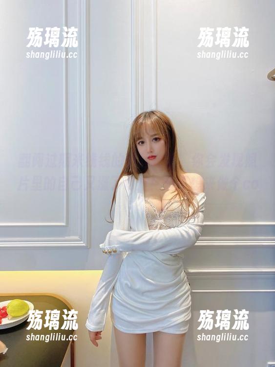 翻阅过期米线线的蕾丝托儿，你会发现照片里的自己又涨了两斤！想不想来做个cos？