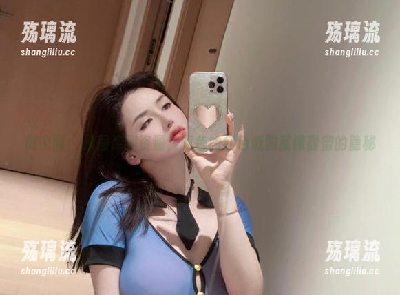 微密圈 - 从图库到资源，阿色的红色低胸就像甜蜜的隐秘