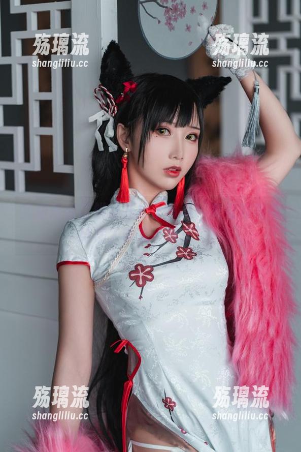 面饼仙儿 免费解锁面饼仙儿护士写真,来看她如何给病人带来“欢乐”!